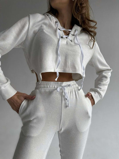 white comfortable going out outfit women