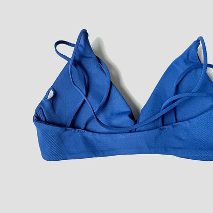 Ensemble Sport 2 Pièces Brassière Torsadée & Short Froncé