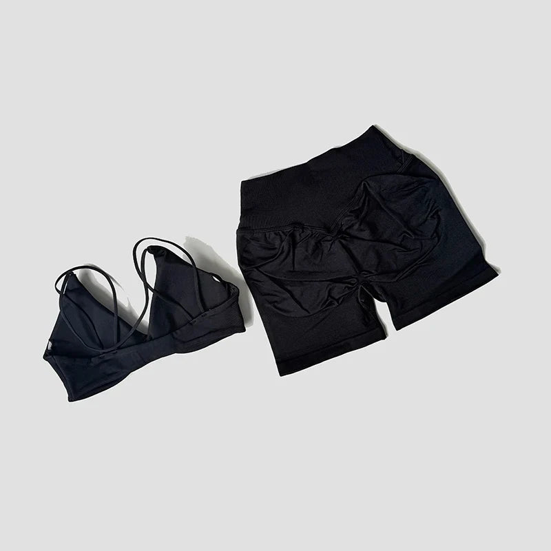 Ensemble Sport 2 Pièces Brassière Torsadée & Short Froncé