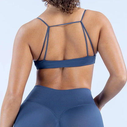 Ensemble Sport 2 Pièces Brassière Torsadée & Short Froncé